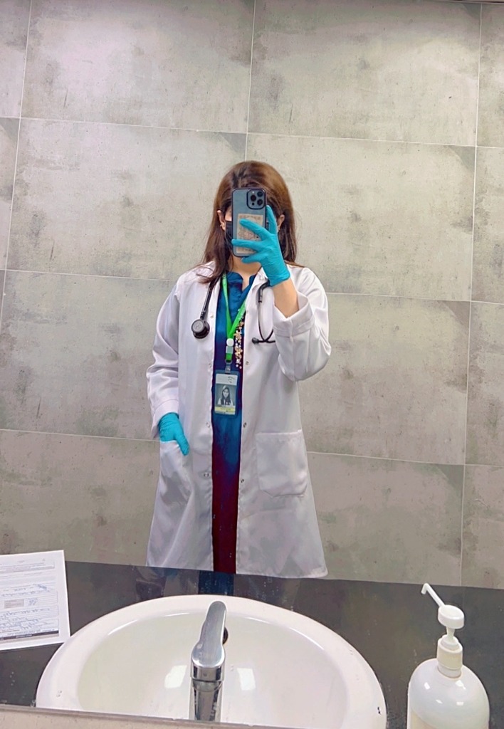 Dr Farah in her clinic